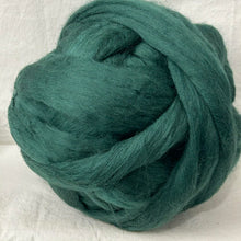 Cheviot Dyed Wool Top Buckingham Green ~ 4 oz, Brecknock Hill Limited Edition