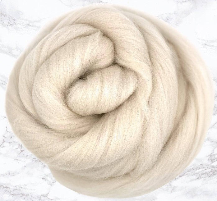Merino Combed Top, Dyed Wool, Oyster / 4 oz