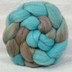 Cheviot Wool Top Braid ~ Hand Dyed 27-33 Micron ~ 4 oz ~ (GCT103) ~ Handmade By: FairyTailSpun Fiber
