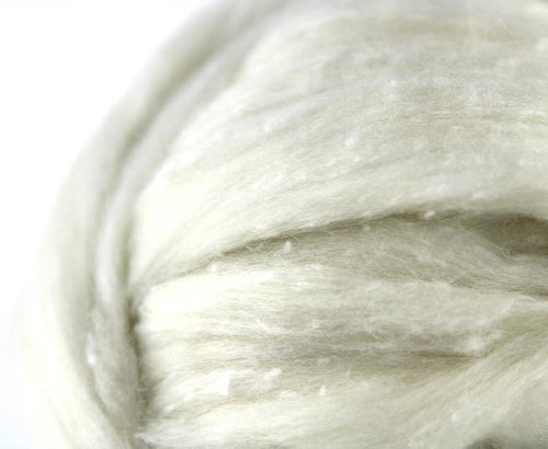 Natural Tweed Top ~ White On Wool / Viscose Blend 4 Oz Dyed Fiber
