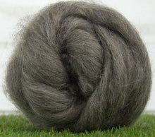 Norwegian Natural Grey Wool Top / 4 oz