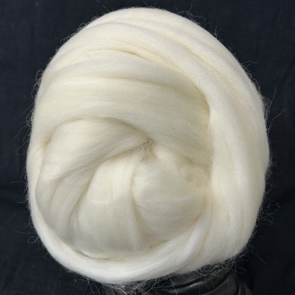 Merino Natural White Wool Top, 23 Micron ~ Superwash / 4 oz