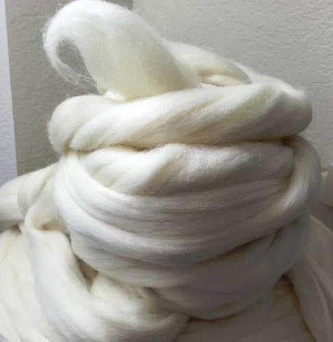 Farm Blend Cheviot Cross Creamy Wool Top ~ Natural Spinning Fiber / 4 oz