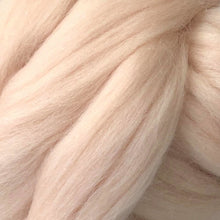 Corriedale Dyed Wool Top Apricot~ 4 Oz Fiber